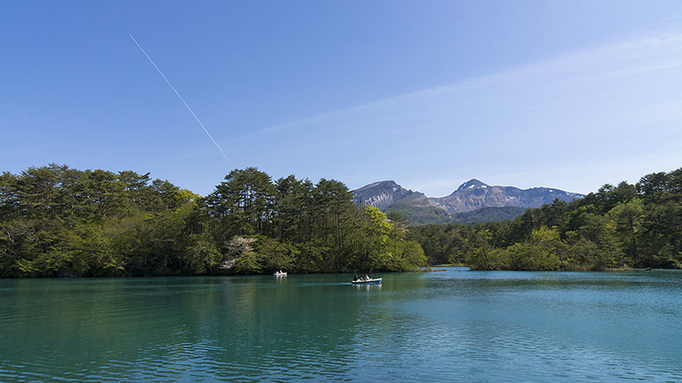 ทะเลสาบห้าสี โกะชิกินุมะ