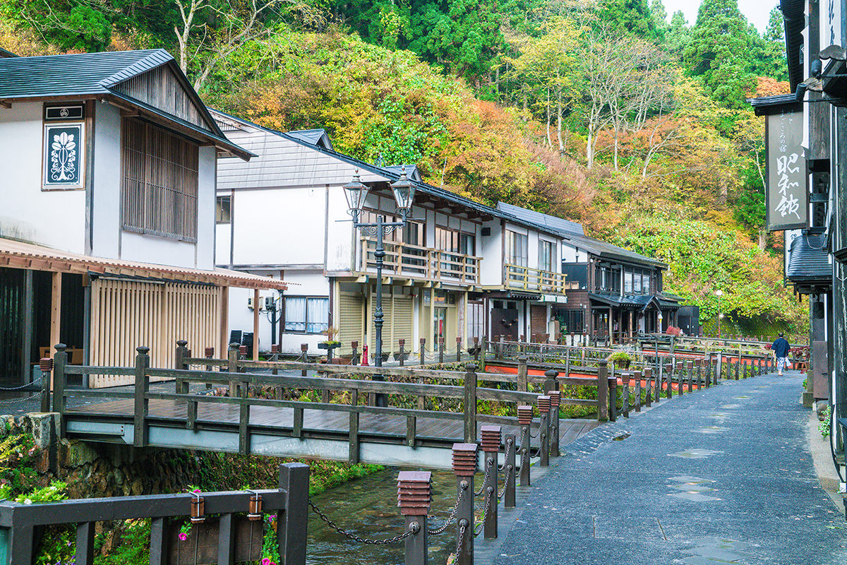 秋之味 ー 红叶与温泉交织的治愈之旅 - 秋天 | 日本东北好玩到不行
