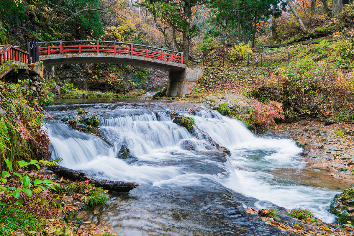 秋之味 ー 红叶与温泉交织的治愈之旅 - 秋天 | 日本东北好玩到不行