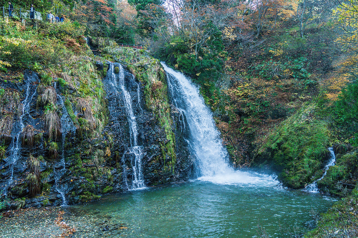 秋之味 ー 红叶与温泉交织的治愈之旅 - 秋天 | 日本东北好玩到不行