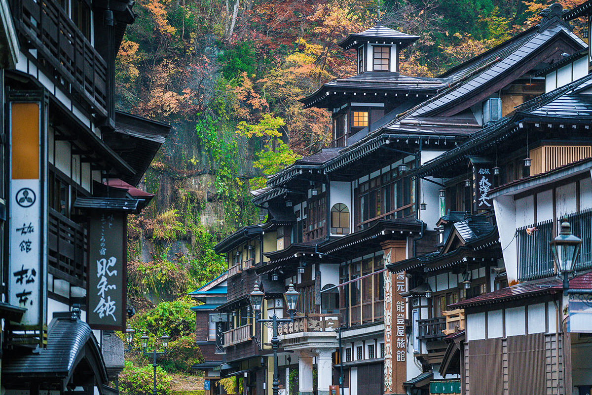 秋之味 ー 红叶与温泉交织的治愈之旅 - 秋天 | 日本东北好玩到不行