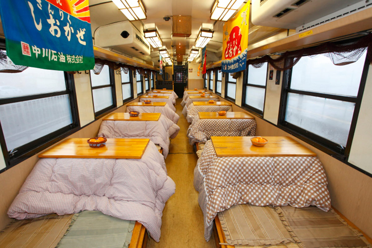 出发吧！乘坐三陆铁道暖炉列车 - 冬天 | 日本东北好玩到不行