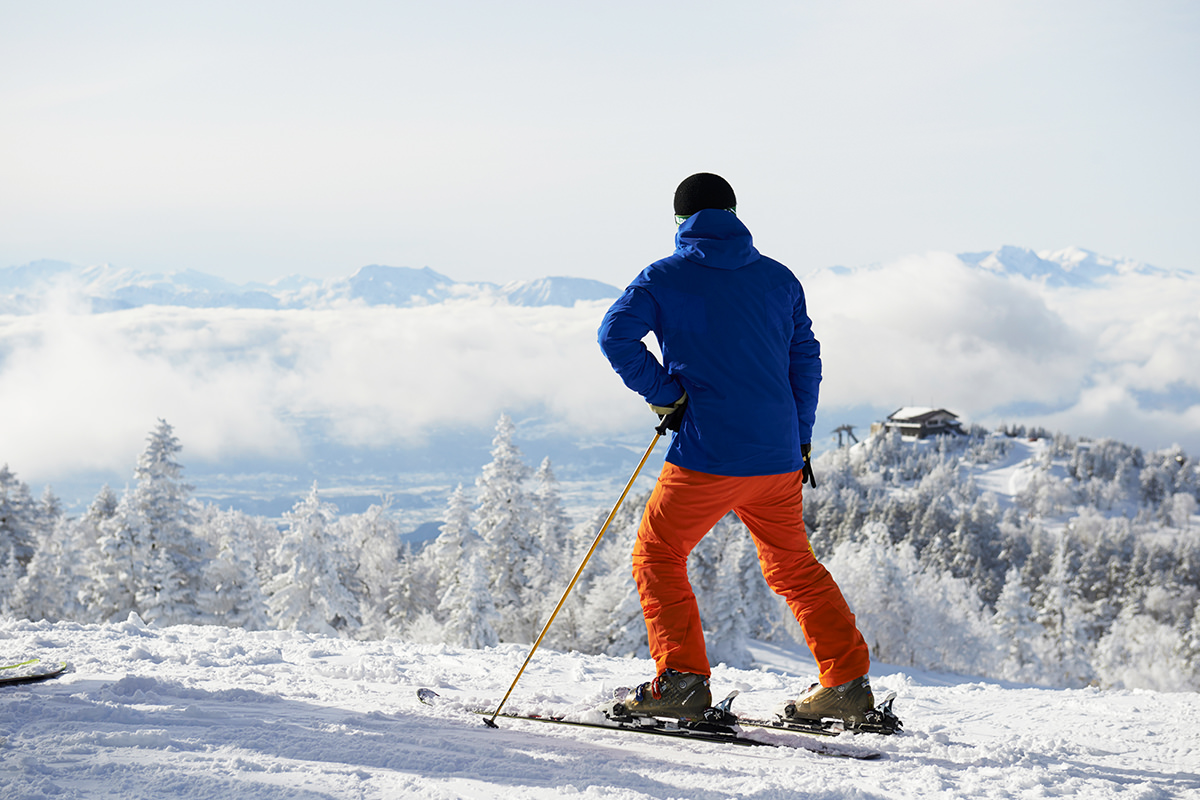 比起在滑雪场里循规蹈矩的规定路线 - 冬天 | 日本东北好玩到不行