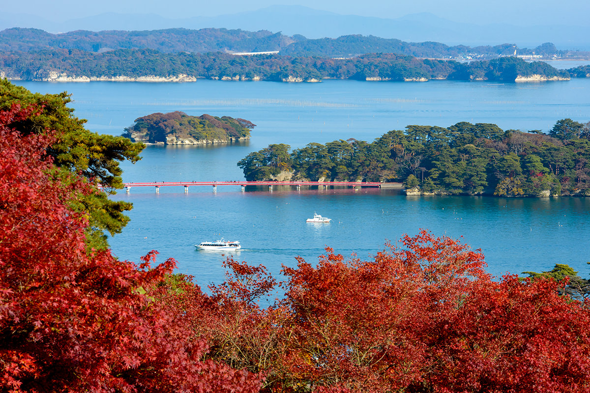 เดินทางแสวงบุญและชมใบไม้เปลี่ยนสีที่สามวัดใหญ่แห่งภาคเหนือด้วย JR Pass - ฤดูใบไม้ร่วง | ยินดีต้อนรับสู่โทโฮคุ