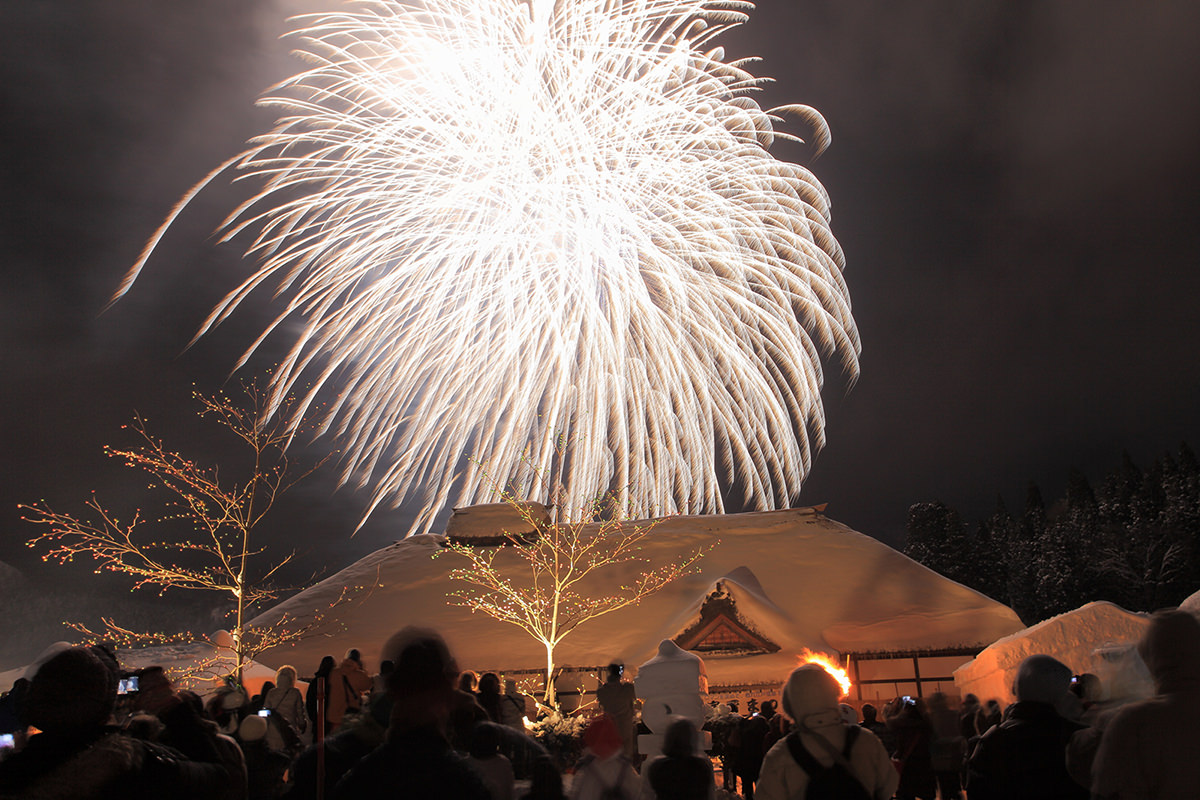เทศกาลหิมะหมู่บ้านโออุจิจูกุ จังหวัดฟุคุชิมะ (Ouchi-juku Snow Festival) - ฤดูหนาว | ยินดีต้อนรับสู่โทโฮคุ