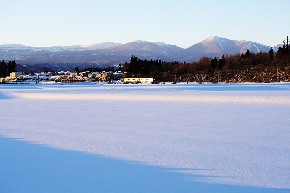 สัมผัสเสน่ห์ของจังหวัดอิวาเตะ ด้วยเส้นทางรถไฟสายทาซาวะโกะ - ฤดูหนาว | ยินดีต้อนรับสู่โทโฮคุ
