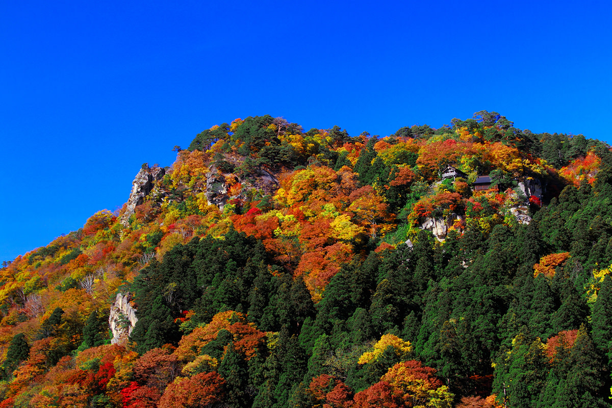 Fall in Tohoku: Getting in Touch with Nature in Yamagata and Fukushima - AUTUMN - WELCOME TO TOHOKU JAPAN
